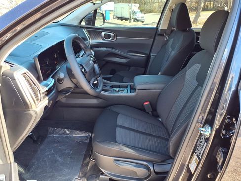 New 2026 Kia Sorento LX FWD image 5