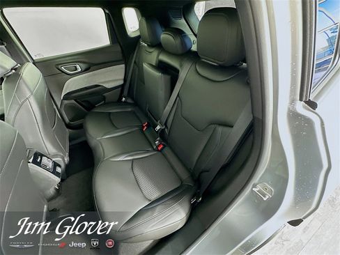 New 2026 Jeep Compass Latitude image 17