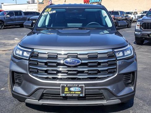 Certified 2025 Ford Explorer Active AWD/4WD image 5
