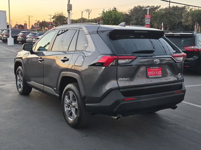 Used 2025 Toyota RAV4 LE AWD/4WD image 11