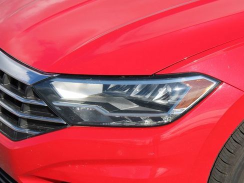 Used 2019 Volkswagen Jetta S w/ Driver Assistance Package image 10