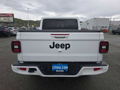 Used 2023 Jeep Gladiator Overland