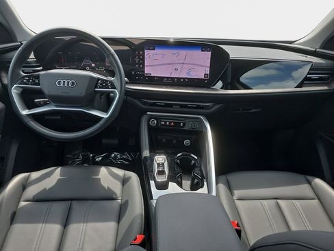 Certified 2025 Audi Q5 Premium w/ Convenience Package AWD/4WD image 9