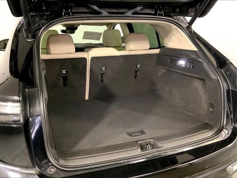 Used 2023 Buick Envision Avenir image 4