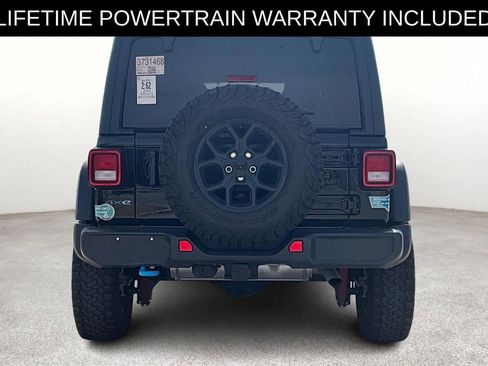 Used 2024 Jeep Wrangler Unlimited image 6