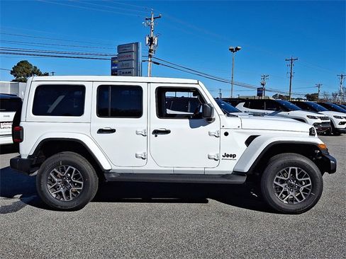 New 2026 Jeep Wrangler Sahara image 5