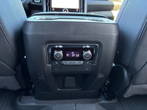 New 2026 GMC Yukon XL Elevation image 26