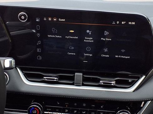 New 2026 Chevrolet Equinox LT w/ Convenience Package II image 10