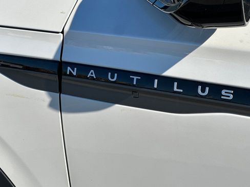 New 2026 Lincoln Nautilus Premier w/ Jet Appearance Package image 26
