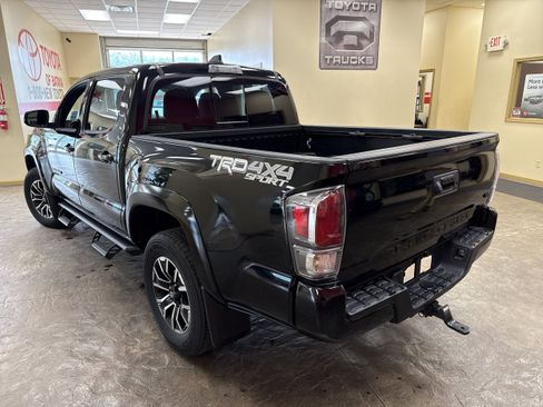 Used 2023 Toyota Tacoma TRD Sport AWD/4WD image 7