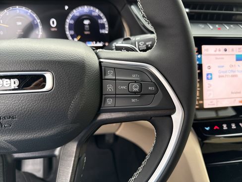 New 2026 Jeep Grand Cherokee Limited RWD image 21