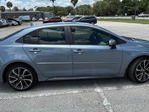 Used 2020 Toyota Corolla SE FWD image 2