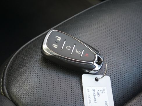 Used 2022 Chevrolet Traverse Premier AWD/4WD image 36