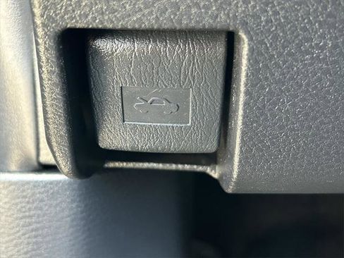 Certified 2023 Toyota Tacoma SR image 19