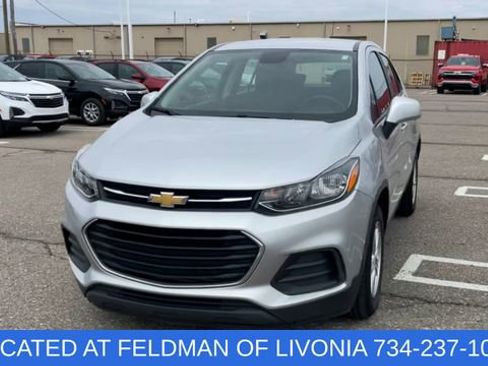 Certified 2019 Chevrolet Trax LS image 3