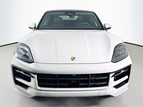 New 2026 Porsche Cayenne E-Hybrid Coupe AWD/4WD image 6