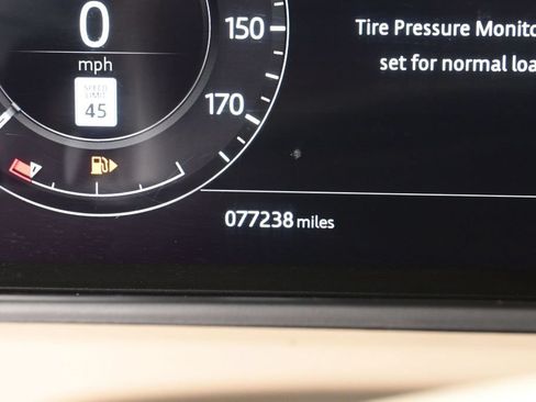 Used 2018 Land Rover Range Rover Velar R-Dynamic HSE AWD/4WD image 37