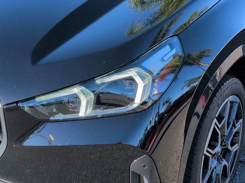 Used 2023 BMW X1 xDrive28i w/ Premium Package image 6