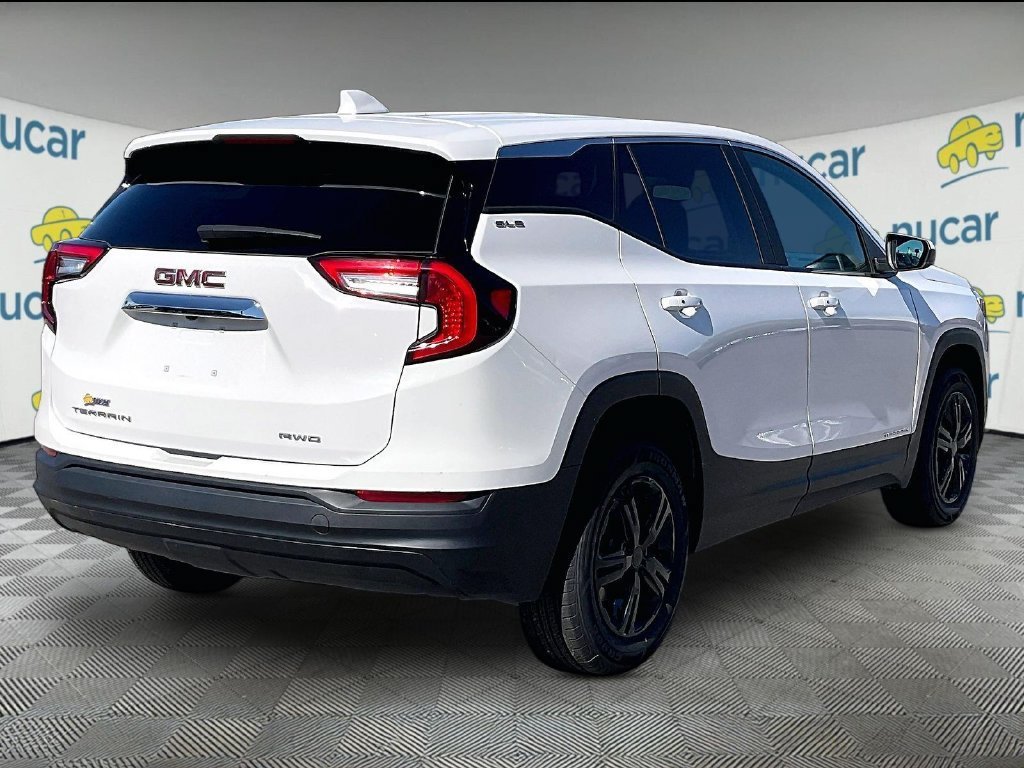 Used 2024 GMC Terrain SLE AWD/4WD image 6