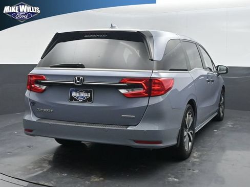 Used 2023 Honda Odyssey Touring image 7