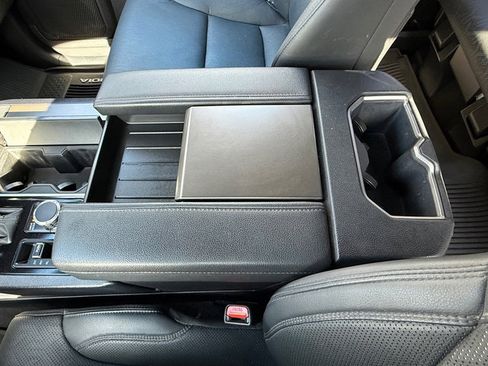 Used 2025 Toyota Sequoia SR5 image 38