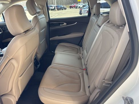 Used 2023 Lincoln Nautilus Reserve w/ Equipment Group 201A image 33