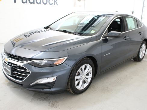 Used 2019 Chevrolet Malibu LT w/ Driver Confidence Package II image 3