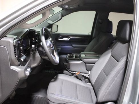 Used 2025 GMC Sierra 1500 Elevation image 18