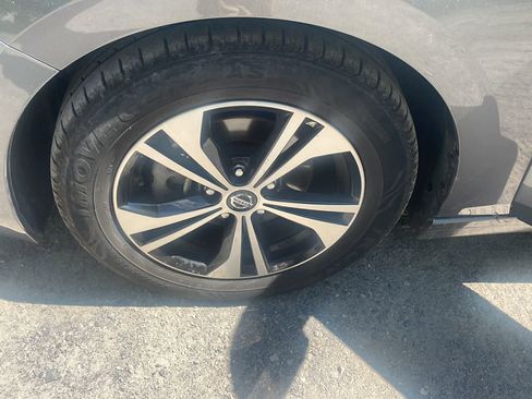 Used 2023 Nissan Sentra SV FWD image 21
