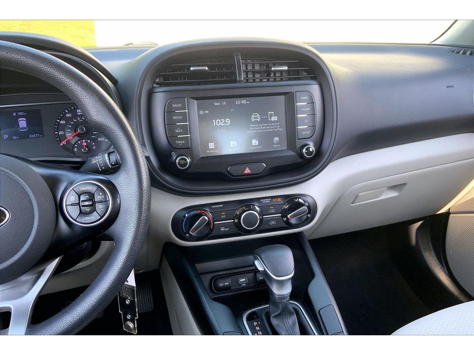 Used 2020 Kia Soul LX FWD image 5