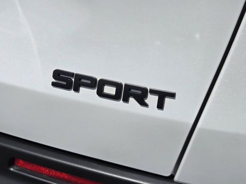 Used 2024 Honda HR-V Sport image 33