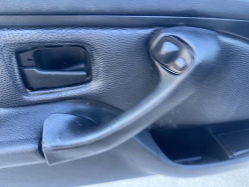 Used 1999 BMW Z3 2.5i image 19