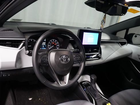 Used 2024 Toyota Corolla SE FWD image 7