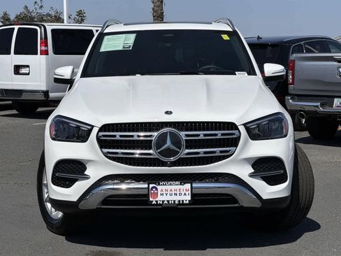 Used 2024 Mercedes-Benz GLE 350 4MATIC image 2