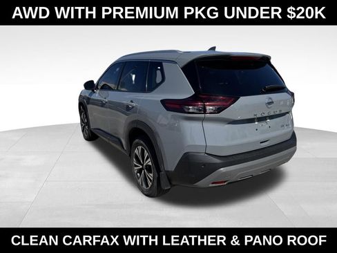 Used 2021 Nissan Rogue SV image 3