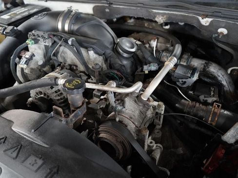 Used 2007 Chevrolet Silverado 2500 LT w/ Heavy-Duty Power Package AWD/4WD image 28