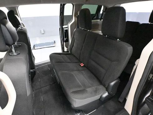 Used 2017 Dodge Grand Caravan SE w/ Power Window Group image 36