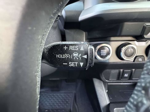 Used 2023 Toyota Tacoma TRD Sport AWD/4WD image 26