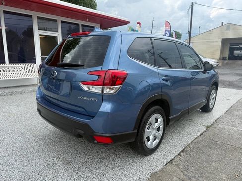 Used 2022 Subaru Forester AWD/4WD image 10