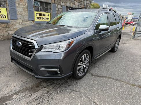 Used 2019 Subaru Ascent Touring AWD/4WD image 2