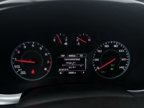 Used 2023 Chevrolet Traverse LT image 21