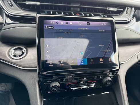 Used 2024 Jeep Grand Cherokee Limited 4xe image 16