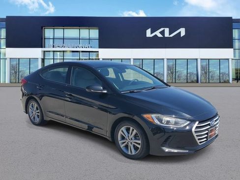 Used 2018 Hyundai Elantra SEL FWD image 2