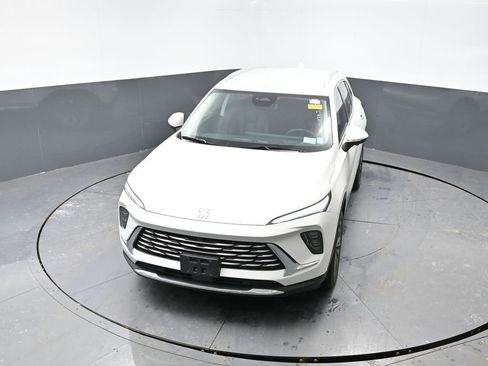 Used 2024 Buick Envision Preferred image 18