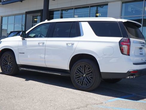 Used 2021 Chevrolet Tahoe Premier w/ Premium Package AWD/4WD image 6