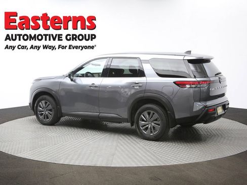Used 2024 Nissan Pathfinder S AWD/4WD image 62