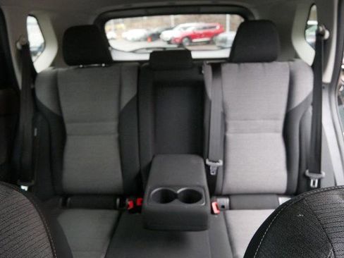 Certified 2022 Nissan Rogue SV AWD/4WD image 10