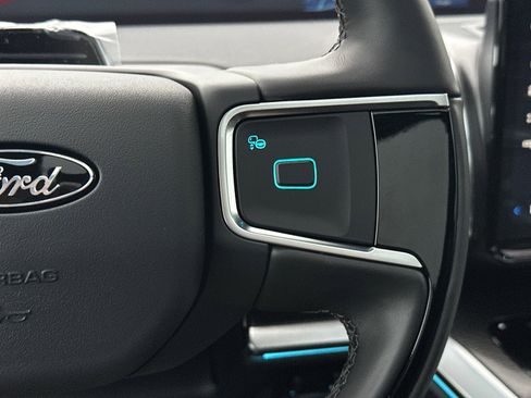 New 2025 Ford Expedition Platinum w/ Stealth Performance Package image 27