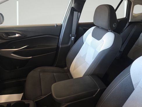 Used 2024 Chevrolet Trax LS FWD image 21