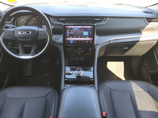 Used 2022 Jeep Grand Cherokee L Limited AWD/4WD image 14